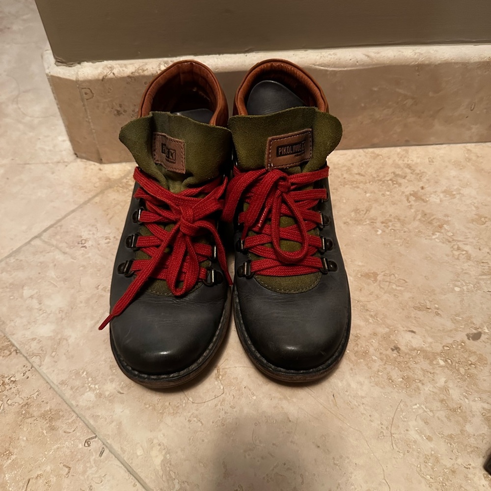 Pikolino women’s short boot